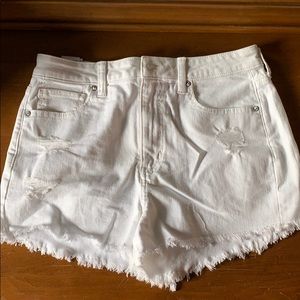 American Eagle White Super Stretch Shorts